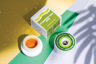 Sunnies Strawberry Chem Kush Live Resin Batter Baller Jar