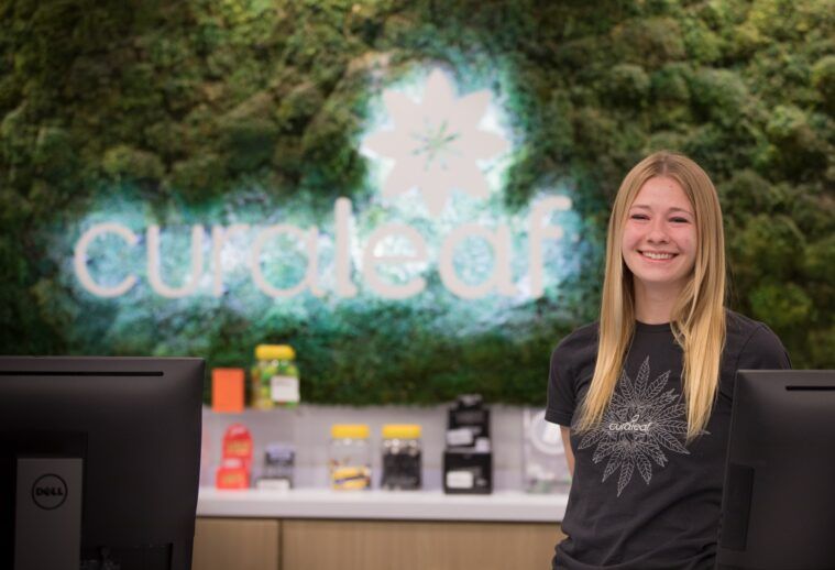 Curaleaf Budtender Carlee Timmins