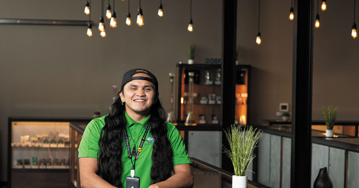 Joint Rivers' Outdoorsy Budtender Leaf Nation