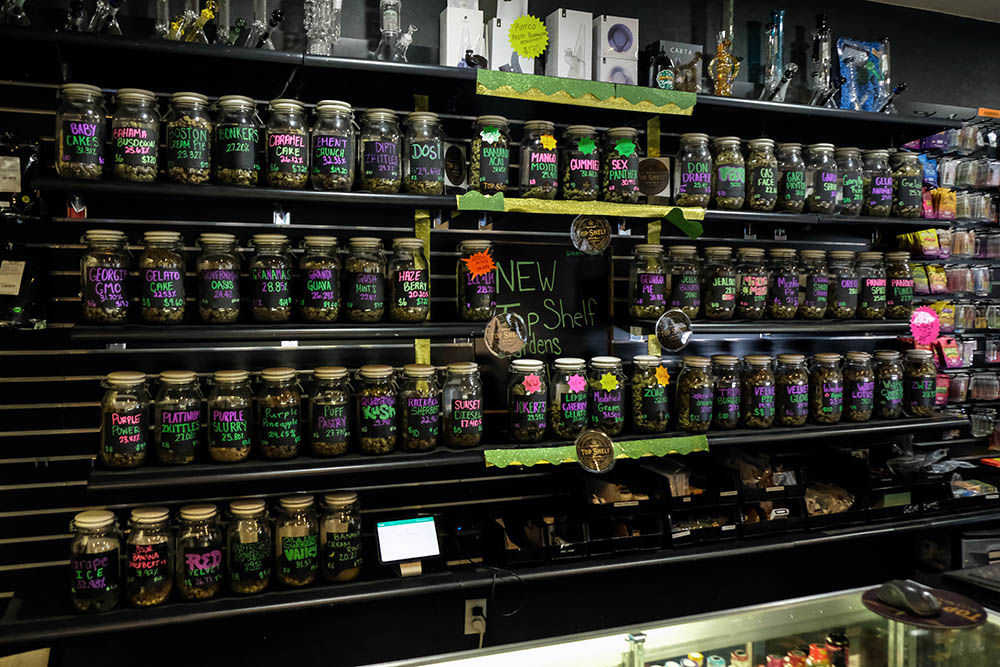 Shop Review Top Shelf Wellness Center Leaf Nation