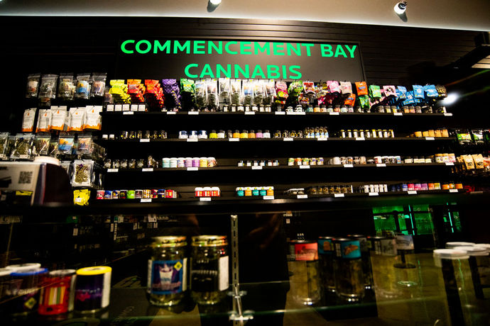 Shop Review: Commencement Bay Cannabis “Green”